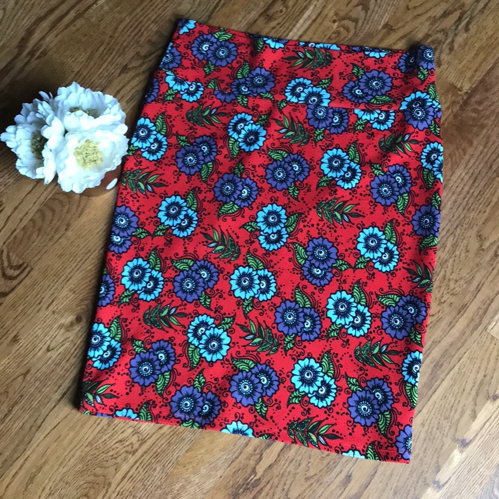 Lularoe Cassie skirt, Floral, Large